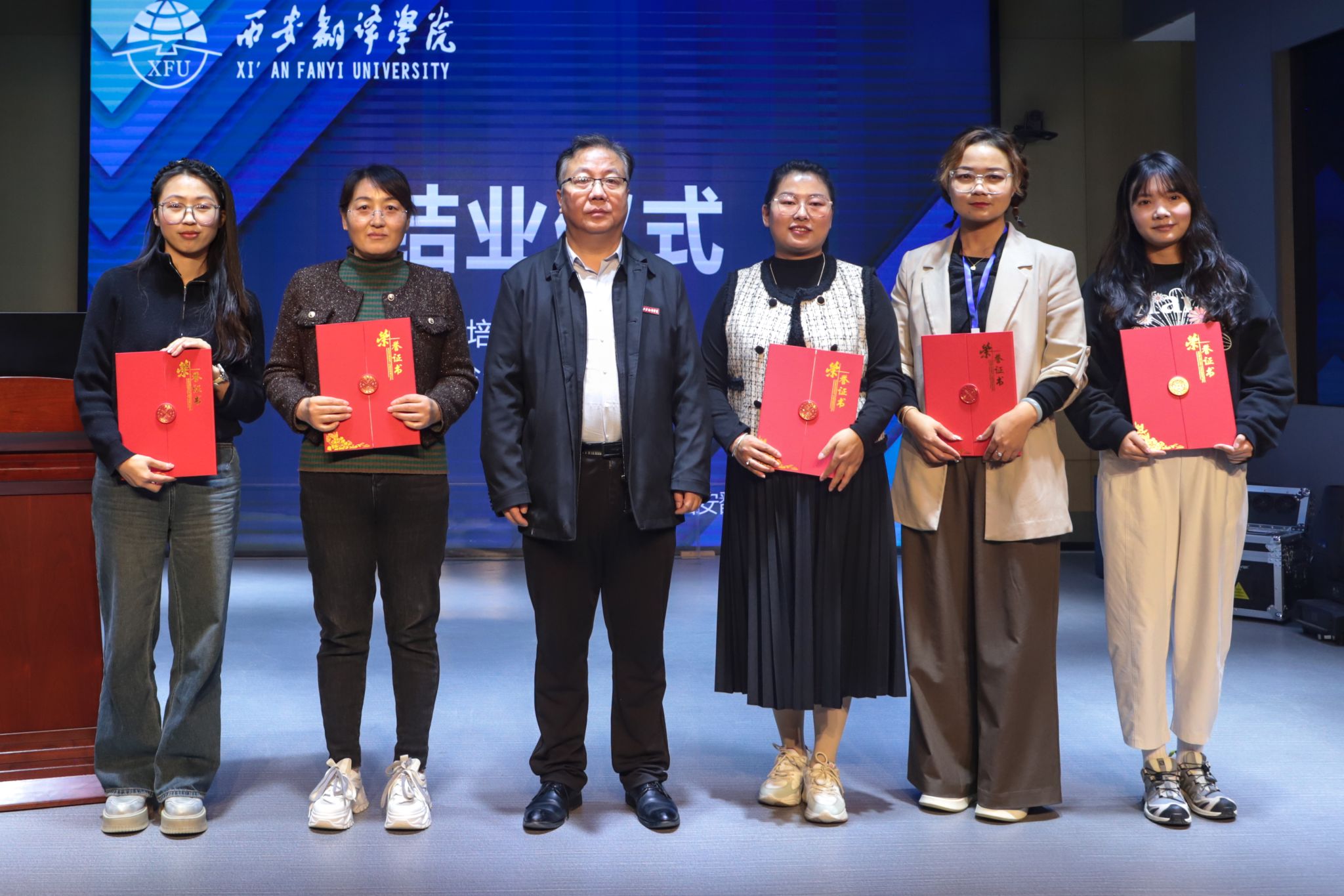 点击图片进入下一页